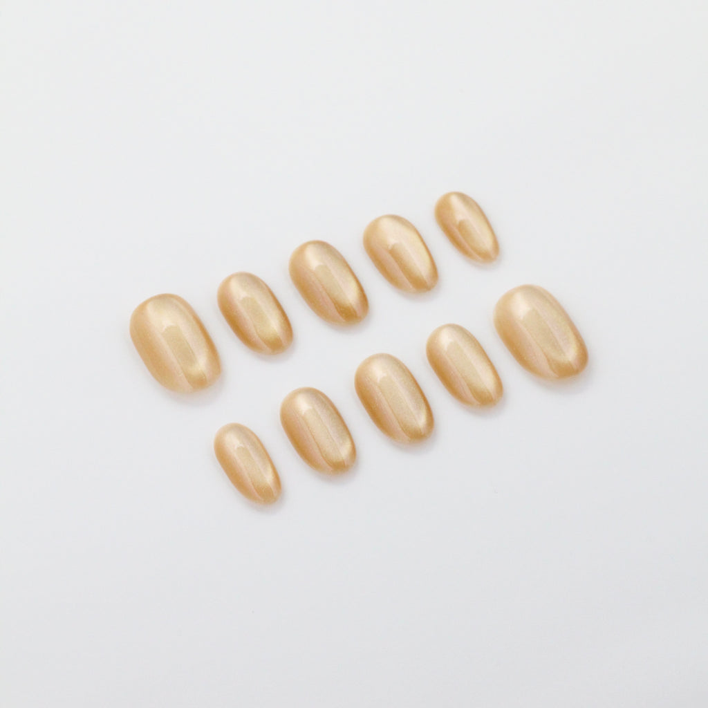 [B] Cat Eye Honey