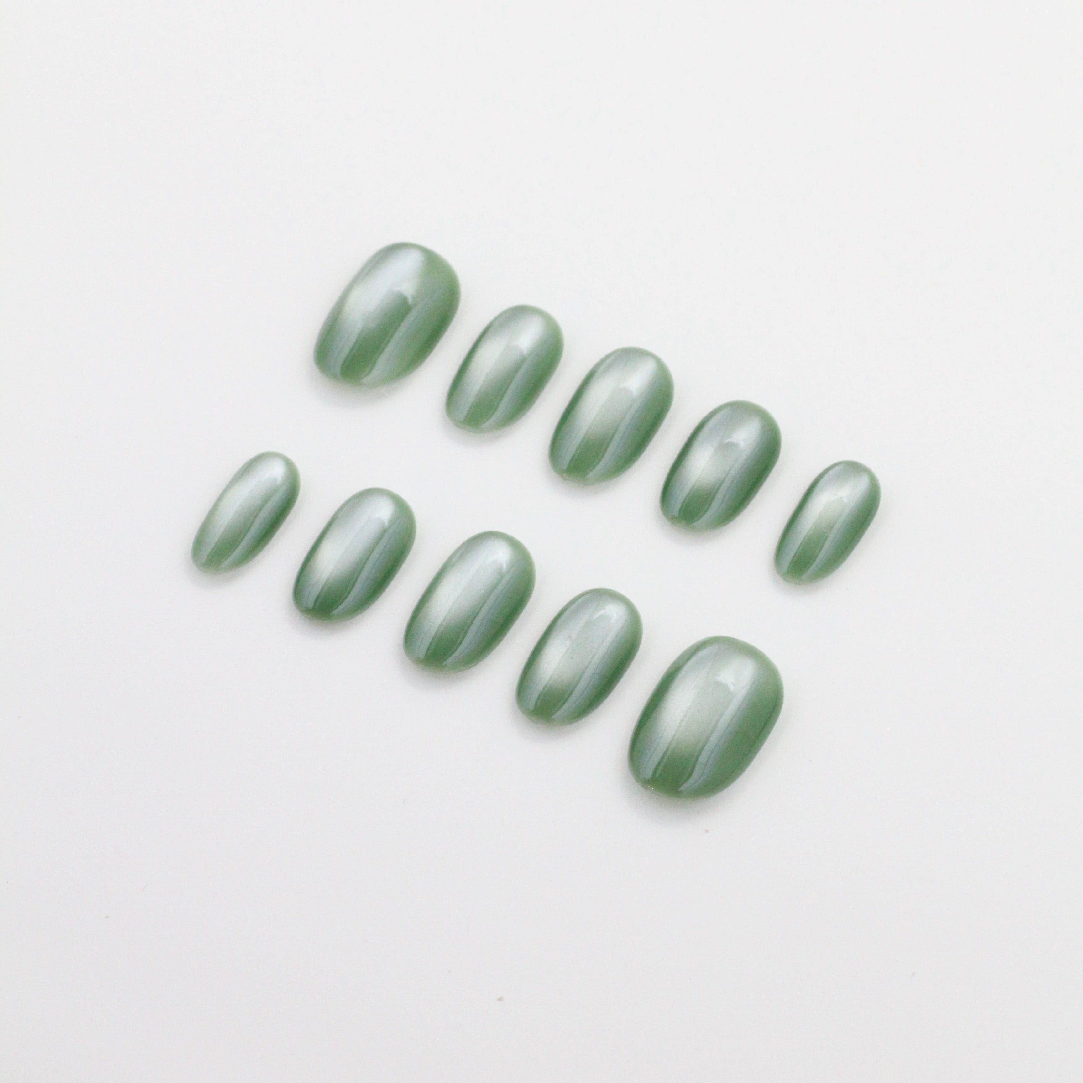 [B] Cat Eye Jade