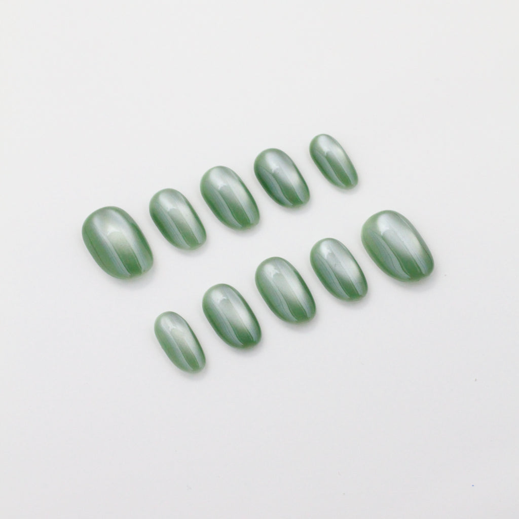 [B] Cat Eye Jade