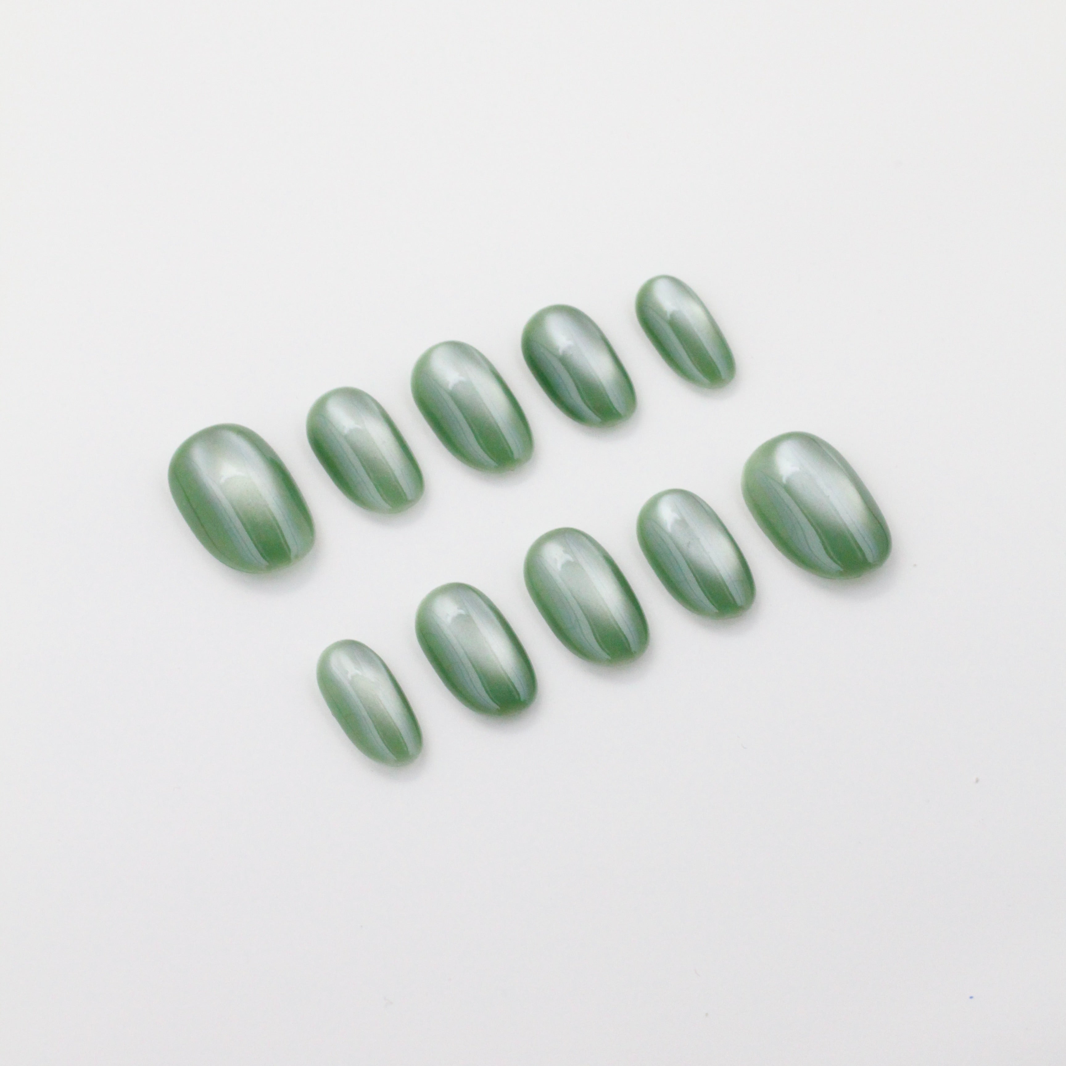 [B] Cat Eye Jade