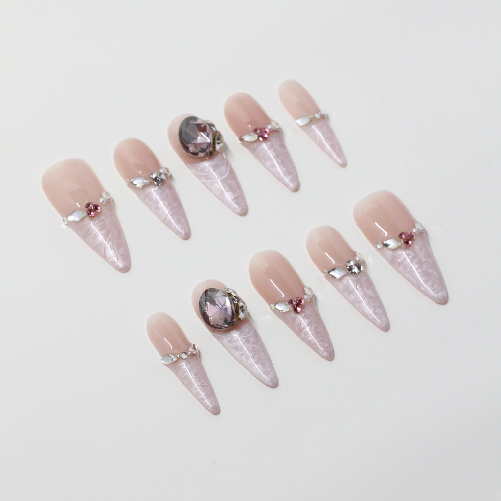 [F] Rosé Vault